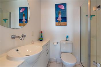 Oceanfront Apartment at Latitude 41 - Stepneyville Nelson