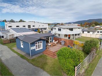 Dragon Fly Cottage (Bachcare) - Te Anau