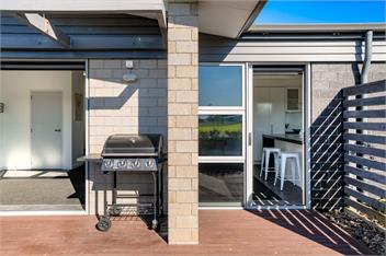Sun & Surf Stay (Bachcare) - 