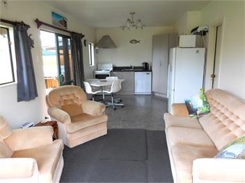 Hosts on the Coast Our Little Gem - 