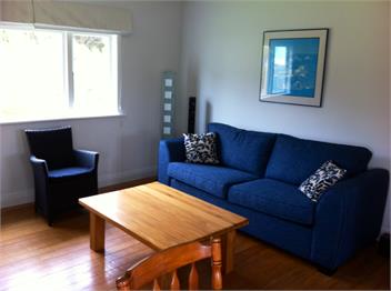 Peaceful Beach Cottage - Otaki Beach