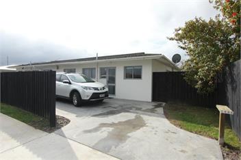 Central Hinemoa St Flat with Spa - Rotorua