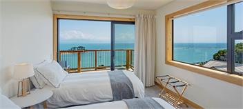 Haulashore Views - Stunning Nelson Waterfront Views! - Nelson