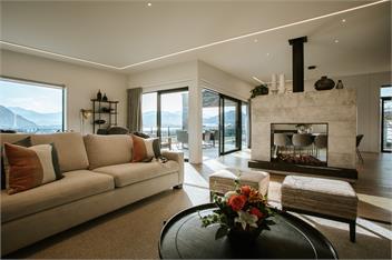 The Heights - Sleeps 8 - Lake & Mountain Views - Wanaka