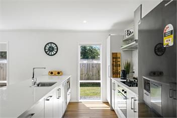 Contemporary Comfort (Bachcare) - Masterton