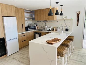 Anchor's Rest - Foxton Beach