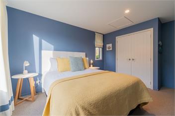 Southland Sounds (Bachcare) - Te Anau