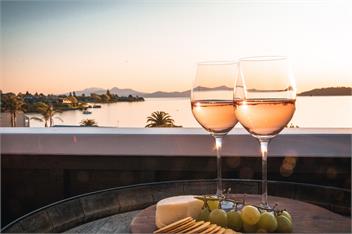 Lake Terrace Lodge - Award Winning Luxury Home - TAUPO