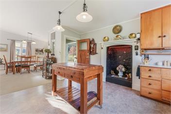 Fantail House Kaiuma Bay (Bachcare) - Havelock
