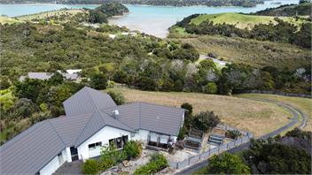 Russell's Secluded Secret - Northland