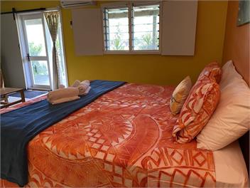 ShineAwayHomes-Mountain View with AC - Rarotonga