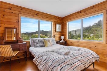 Matahari Beachfront Tairua - Pet Friendly - Tairua