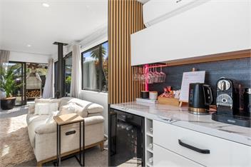 Sun Kissed Pool Villa (Bachcare) - Mangawhai