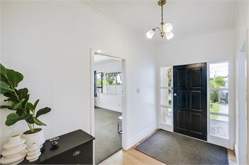 Charming on Cambridge - Taradale - Napier