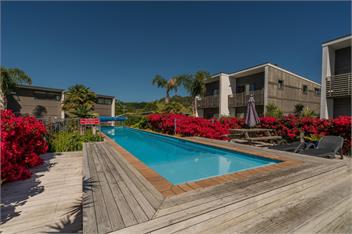 Soleil by the Sea - Beachfront Apartment - 