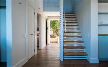ONETANGI BELLE : Coast and Country - Waiheke Island, Auckland