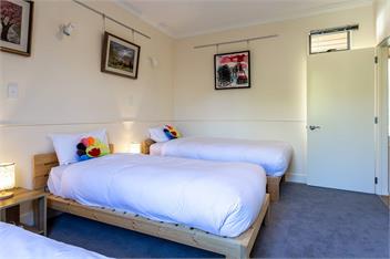 Giverny Art House - Queenstown