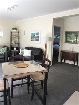 Little Quiet Sunny Gem - Rodney District