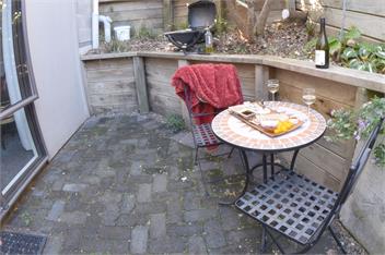Days Bay Studio: beach, bush, privacy & location - Lower Hutt