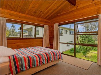 Boltons Bach (Bachcare) - Whangapoua