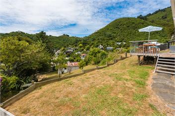 Tirohanga Wai (Bachcare) - Waikawa