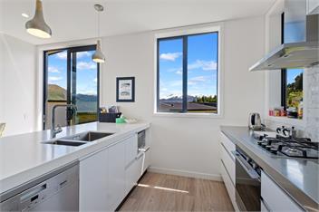 Karearea Views (Bachcare) - Wanaka