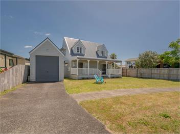 The Doll's House (Bachcare) - Whitianga