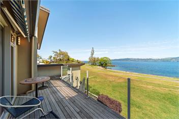 Lakeside Vistas Magic (Bachcare) - Rainbow Point