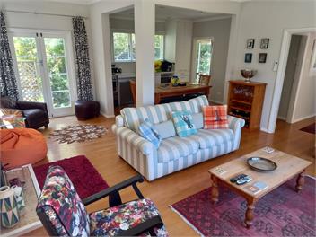 Greytown Cottage: Super Fast Fibre and Sky TV - Wairarapa