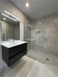 Gorgeous Lakefront 4 bedroom - 4 bathroom home - Queenstown