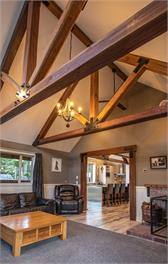 Castle Hill Retreat - includes linen & towels - Castle Hill