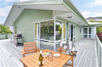 Watson St -  Bookahome - Akaroa