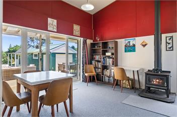 Sunlit Retreat (Bachcare) - Otaki