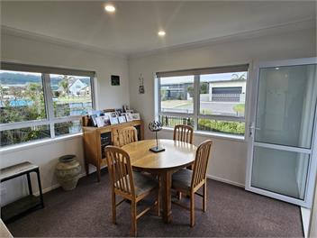 ATTRACTIVE GETAWAY ON AICKIN-200 AICKEN ROAD  - Whangamata