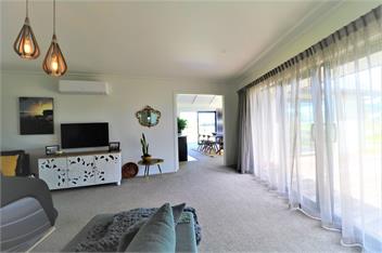 The Island, Whitianga Holiday House - Whitianga