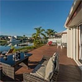 Hosts on the Coast Boost Morale on the Canal - Whitianga