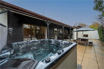 Townhouse Retreat (Bachcare) - Te Anau