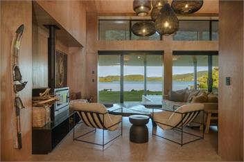 Lakefront Luxury at Okere Falls Lake Rotoiti - Rotorua