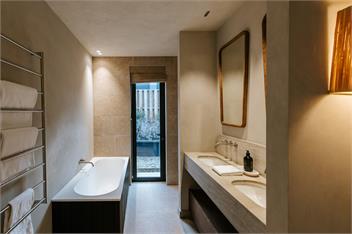 Riverslea | Pool | Sleeps 10 - Wanaka