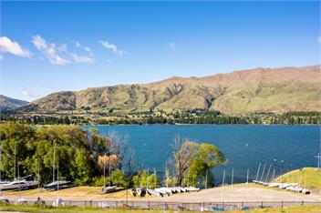 Lakefront Retreat - Wanaka