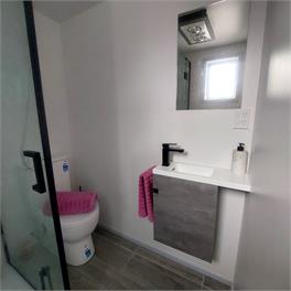 Stylish Garden Studio Retreat – Modern, Private & Cosy - Dunedin