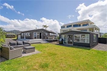 Beachside on Hinemoa - Whangamata