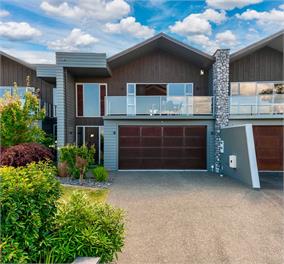 Lake View Bliss (Bachcare) - Acacia Bay