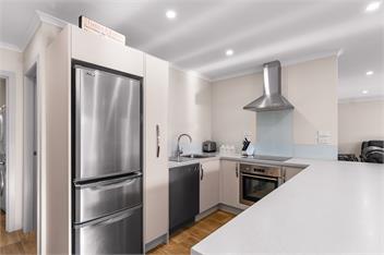 Modern Mackenzie Escape - 