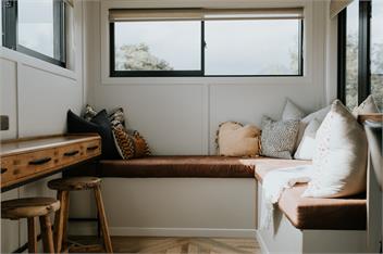 Kanuka Terrace - The Little Black House -