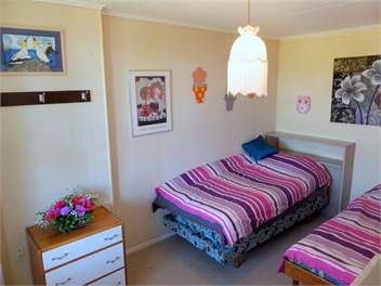 ALGIES BAY FamilyTies - via Snells Beach