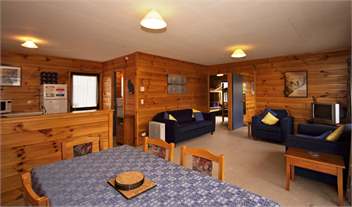 JW13 - Ruapehu Chalet Rentals - Ohakune