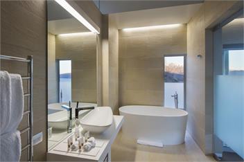 Villa de Luxe | Stunning Location + Spa Pool - Queenstown