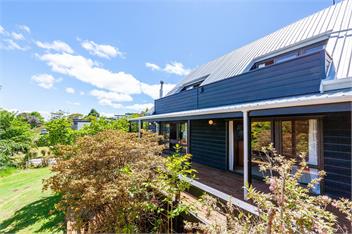 Lake Terrace Lockwood - Cross the road to the lake! - Taupo