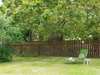 Vintage Pohutukawa (Bachcare) - Whangamata